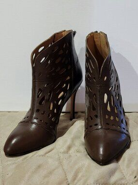 Brown 3in Heel Boots